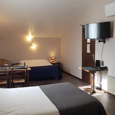Logis Relais De Frejeroques 2* Foissac (Aveyron)