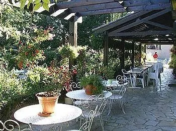 Logis Relais De Frejeroques Foissac (Aveyron)