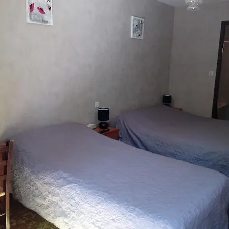 Logis Relais De Frejeroques Foissac (Aveyron)