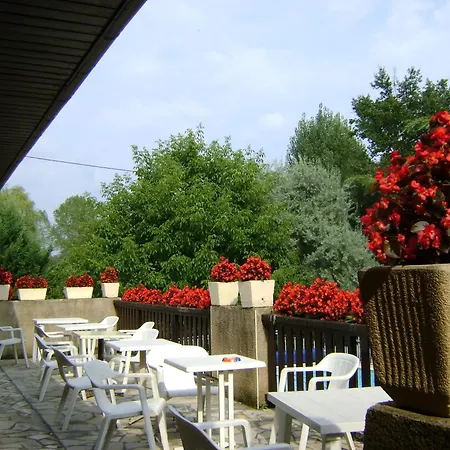 Relais De Frejeroques Otel