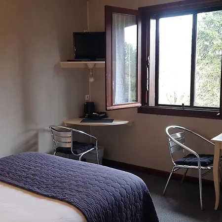 酒店 Relais De Frejeroques 2*