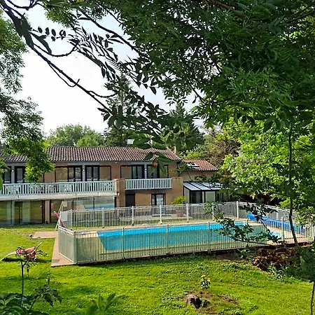 Relais De Frejeroques 2* Foissac