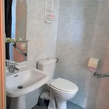 Relais De Frejeroques Отель 2*