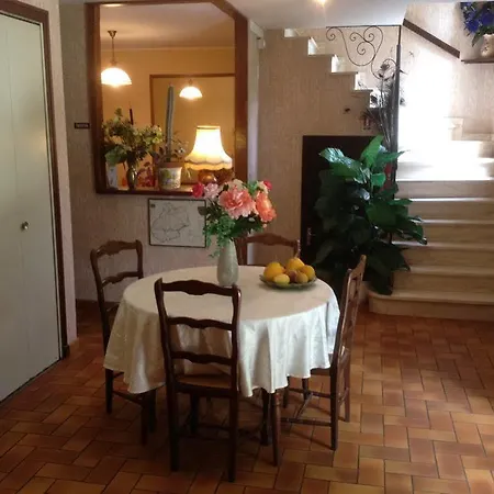 Отель Relais De Frejeroques 2*