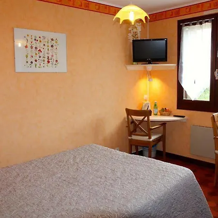 Relais De Frejeroques Отель 2*